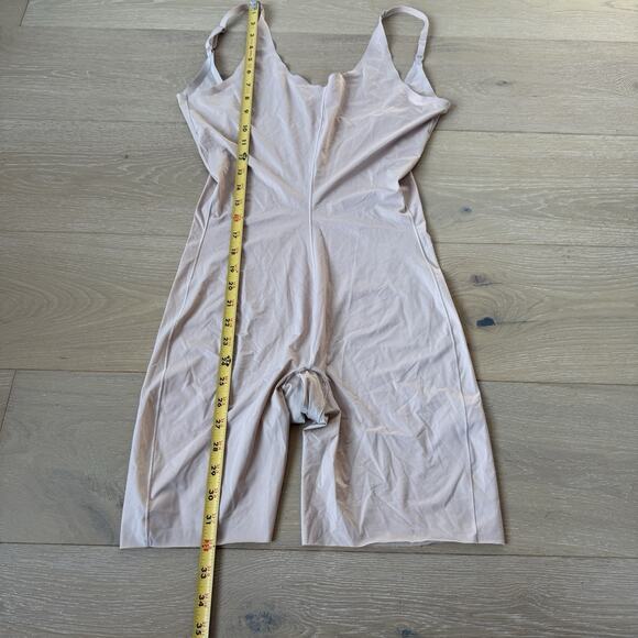 Spanx Beige Open Bust Mid-Thigh Shaping Bodysuit XL Nude Shape-wear - Picture 4 of 11